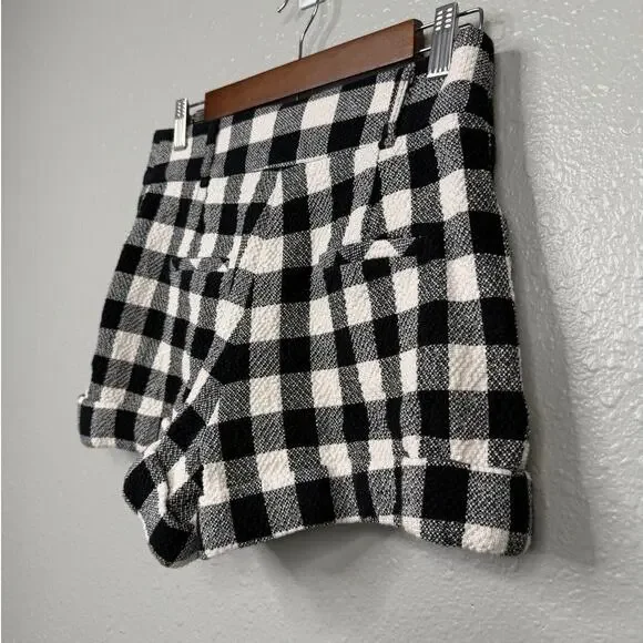 Veronica Beard Black, White Preppy Carito Gingham Rolled-Cuff Shorts / Size-4 - Picture 5 of 7